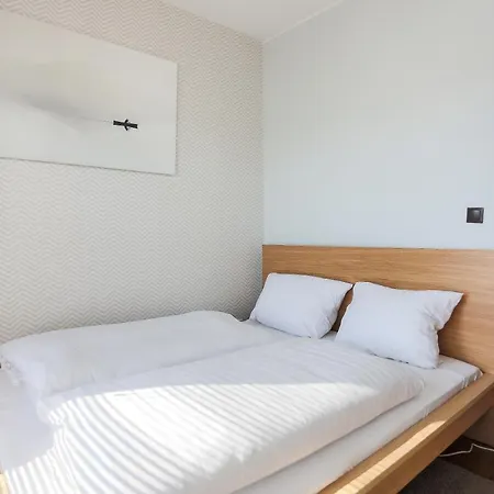 - Platan 슈비노우이스쳬