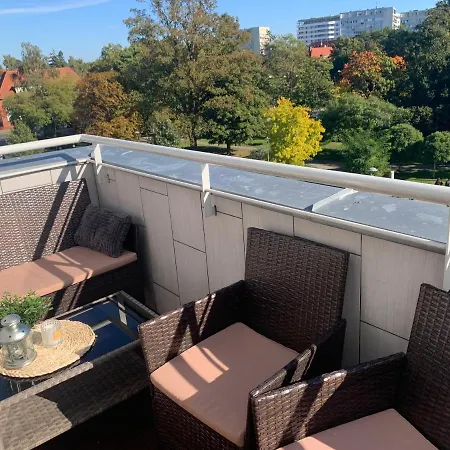 - Platan シフィノウイシチェ