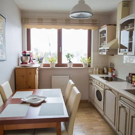 - Platan アパート *