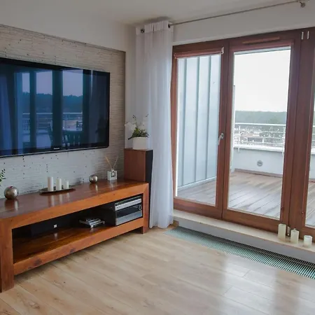 - Platan アパート