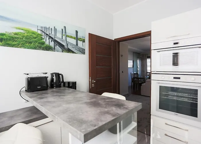 - Platan Apartment *